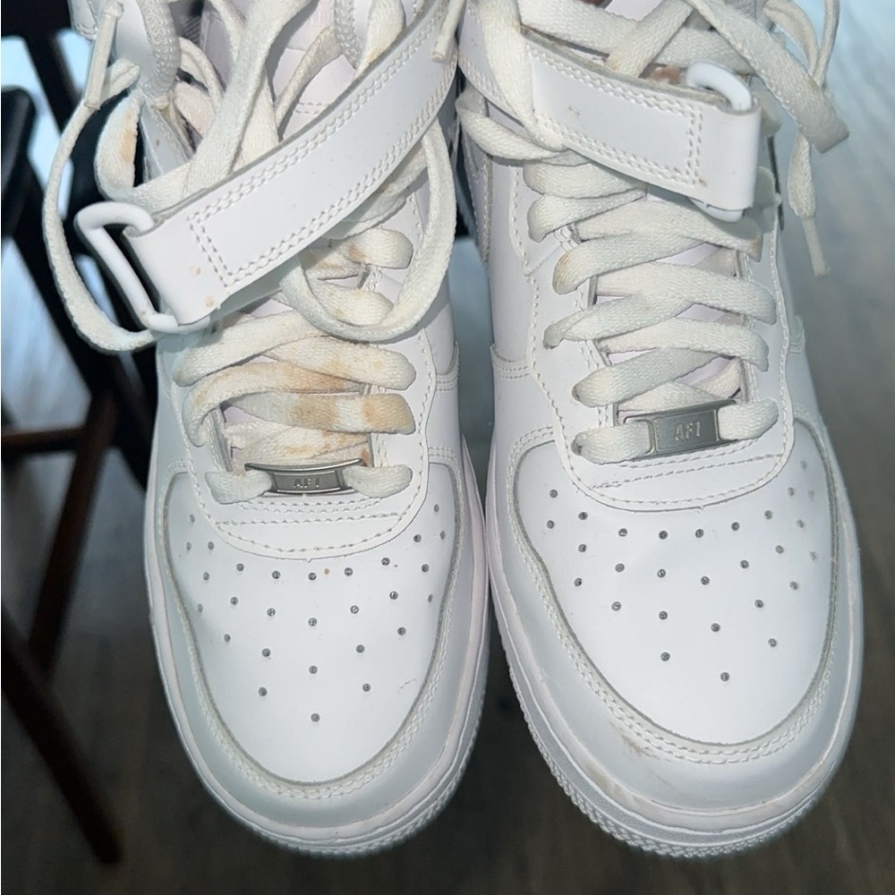 Nike Air Force 1 White High-Tops - Picture 2 of 3